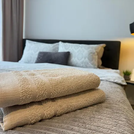 Rentnow Cozy Lev Tolstoi 43b With Balcony