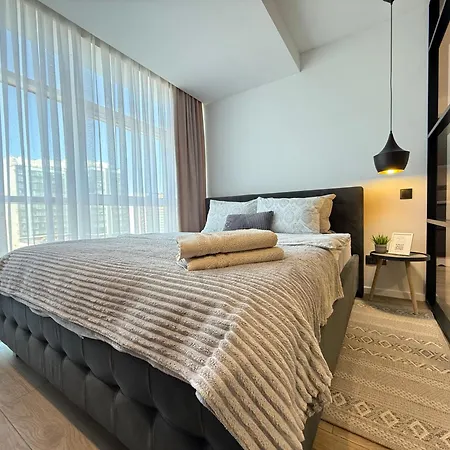 Rentnow Cozy Lev Tolstoi 43b With Balcony Apartament *