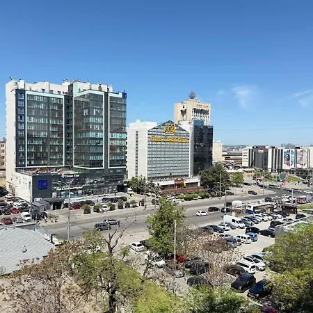 Rentnow Cozy Lev Tolstoi 43b With Balcony *