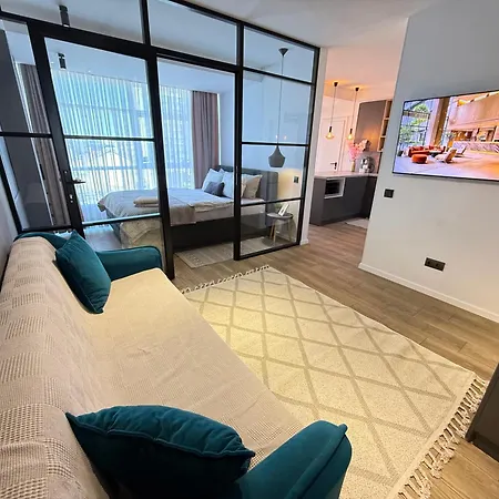 Rentnow Cozy Lev Tolstoi 43b With Balcony *