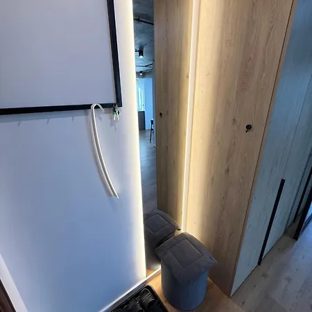 Rentnow Cozy Lev Tolstoi 43b With Balcony